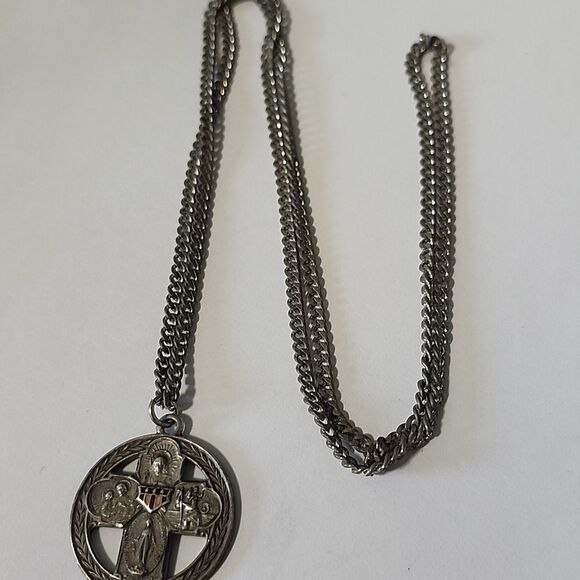 Vintage Sterling Silver 4-Way Cross WWII US Soldier Catholic Medal Pendant - Picture 5 of 7